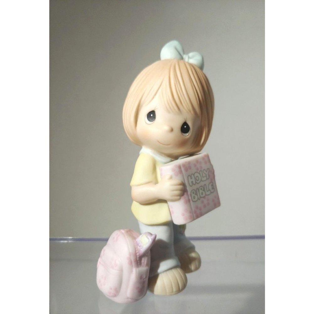 Precious Moments HOLD ON TO YOUR FAITH Figurine #113946  4 1/2 Inches Tall